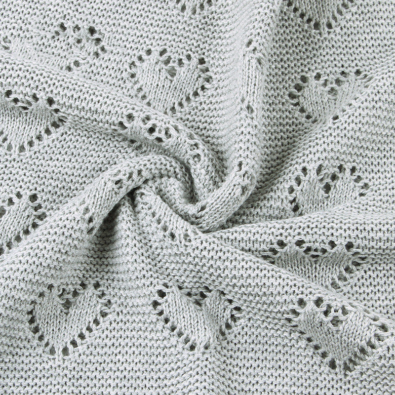 Knitted Heart Hollow Windproof Blanket