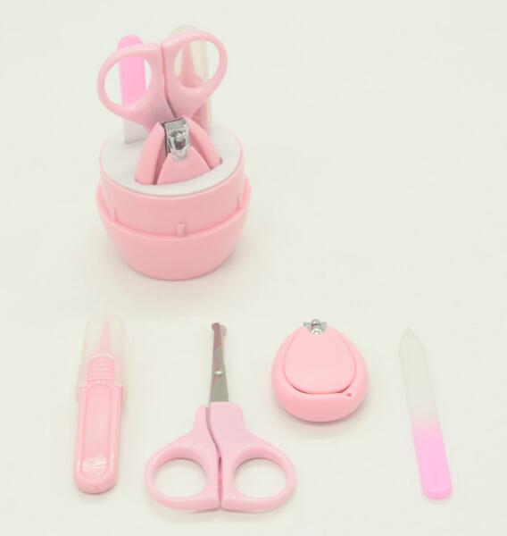 Creative children's nail clippers suit